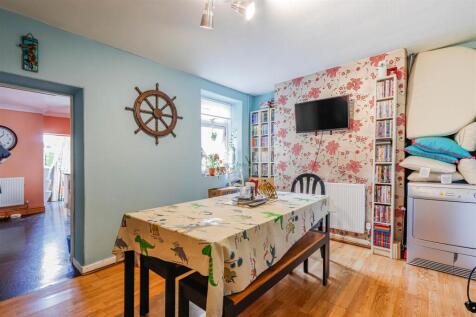 St Mary's Avenue_-7.jpg