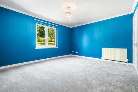 15_19 rosebank gardens, largs  (15).jpg