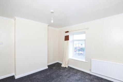 Spa Lane, Sheffield, South Yorkshire, S13 photo 4