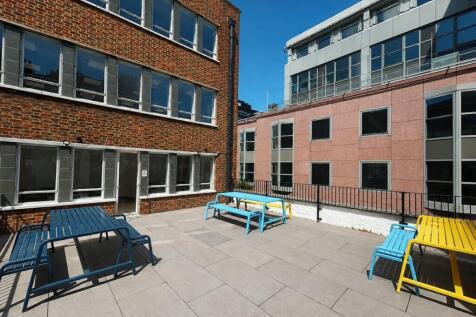 communal roof terrace