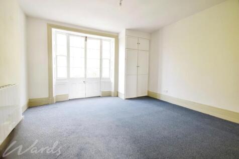 Lounge / Studio B...