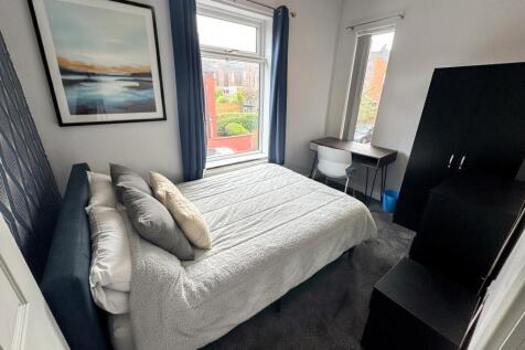 Broad Street (3BED), Newcastle-under-Lyme, ST5 photo 5