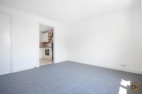 1 Bed Flat TO LET, Salcott Creek Court, Braintree, Essex, CM7 photo 3