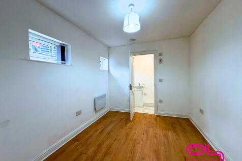 Flat ,  St. Georges Road, Bolton photo 3