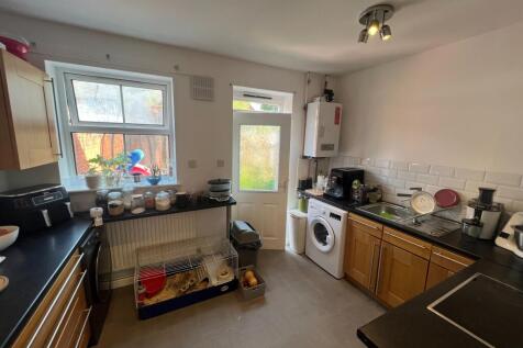 Fairburn Avenue, Crewe, CW2 photo 3