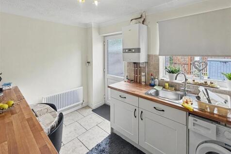 Breda Court, Spalding photo 3