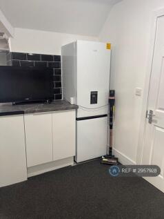 Marlands Road, Ilford, IG5 photo 5