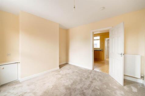 Living Room-2.jpg