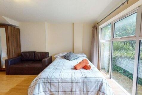 chatsworth-road-nw2-4bl-1061934