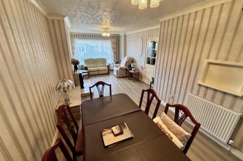 Open Plan Living and Dining Room