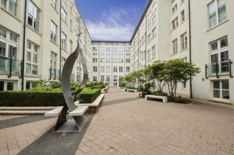 B22 Courtyard