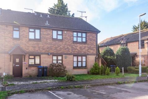 For Sale by Aspire Residential | Pilgrims Walk