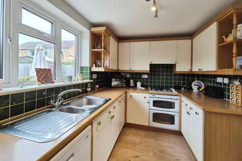 03ddf6d2-10000340...