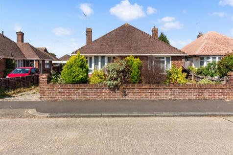 4 Frobisher Close-016.jpg