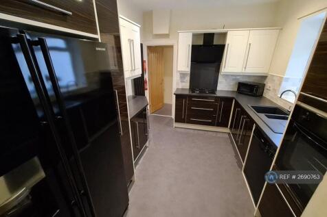 Heaton Park Road, Newcastle Upon Tyne, NE6 photo 3
