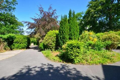 Drive and Gardens Use.jpg