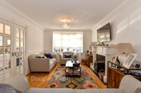 Lounge *
