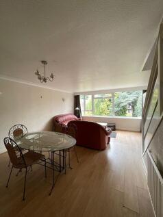Vernon Close, Leamington Spa, Warwickshire, CV32 photo 4