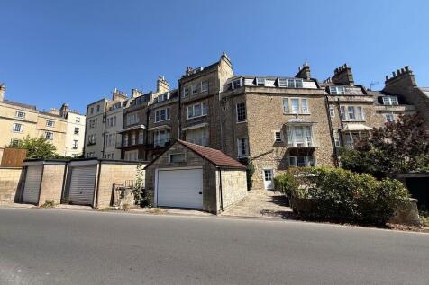 4_Park_Street_gar...