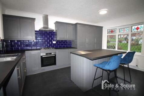 Kitchen (2)