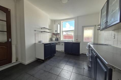 Bow Street, Willenhall photo 5