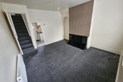 Denby Street, Bradford photo 3