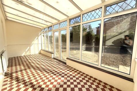 Deighton Road, Wetherby, LS22 photo 5