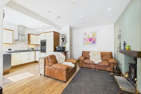 Open Plan Living/Kitchen