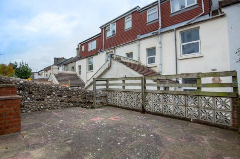 9 Upper Lewes Road Outside Area