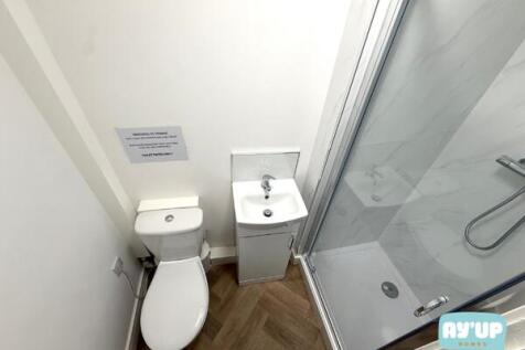 Room 4,  Britannia Buildings, 1st Floor DN1 1HT photo 3