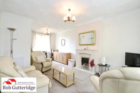 THROUGH LOUNGE / DINING ROOM