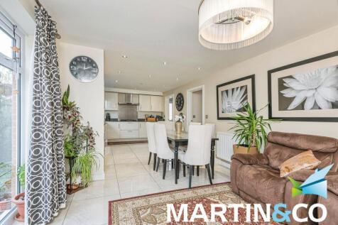 eb8fa273-53 20- 2...