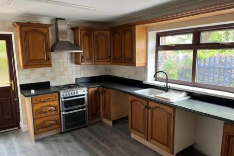 Kitchen S2.jpg