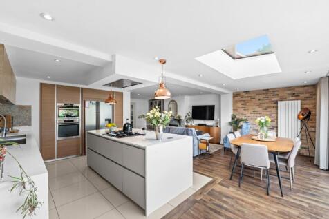 Kitchen/Diner/Family room