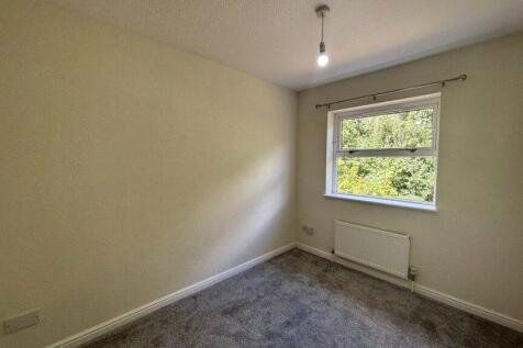 Sherbourne Avenue, Bramley, Rotherham, South Yorkshire, S66 photo 4