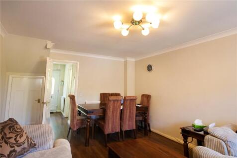 Barnum Court, Rodbourne, Swindon, Wiltshire, SN2 photo 4