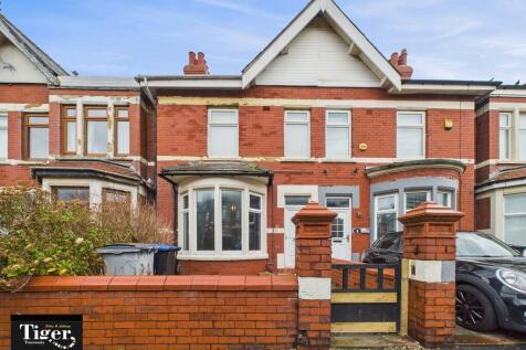 CAM02176G0-PR0747...