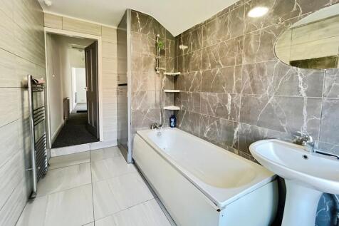 5e1e4d99-WhatsApp...