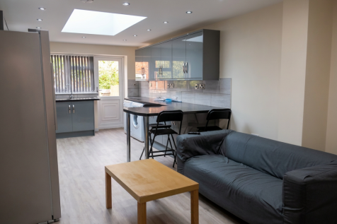 Dawlish Road, Selly Oak, West Midlands, B29 photo 5