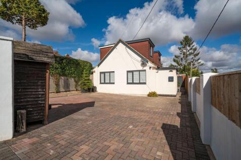 Property Frontage &amp; Driveway Parking