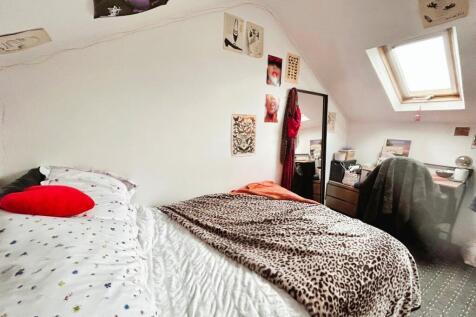 Thorn Grove, Manchester, Greater Manchester, M14 photo 4