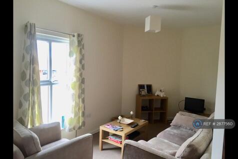 Spacious Lounge (Furniture Not Included)