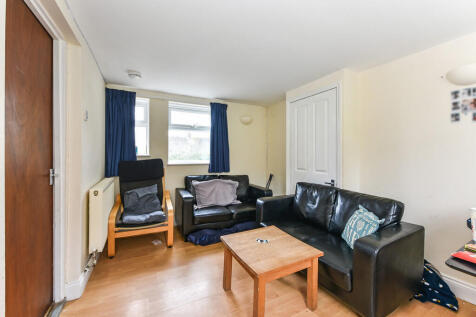 Minden Way, Stanmore photo 4