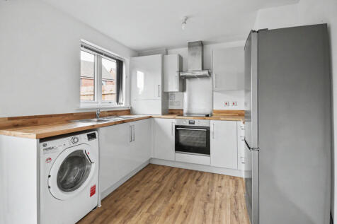 Channings Drive, Tithebarn, Exeter, Devon photo 4