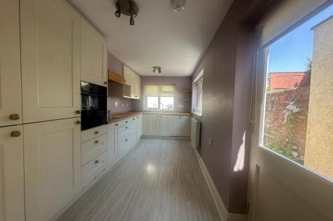 St Mary Street, Monmouth, NP25 photo 5