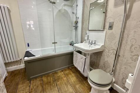 master ensuite