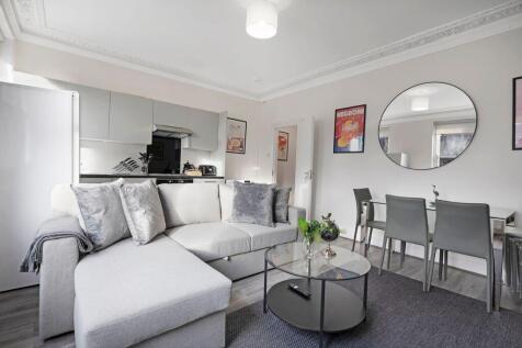 Spacious Interior Designed 3 Double Bedroom Maiso