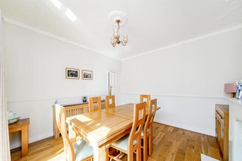 76 Roberts Road-5.jpg