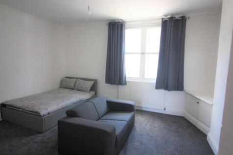 Living room / Bedroom