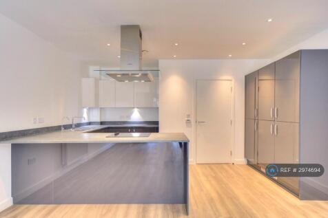 Augustine Court, London, SE18 photo 3